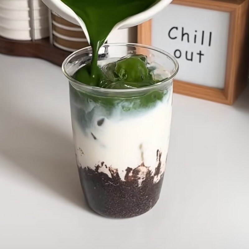 Oreo Matcha Latte
